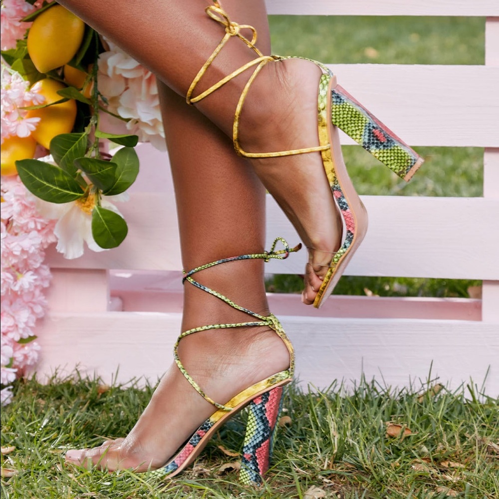 Fashion nova heels